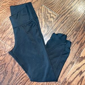 NIKE DRI-FIT criss-cross leggings